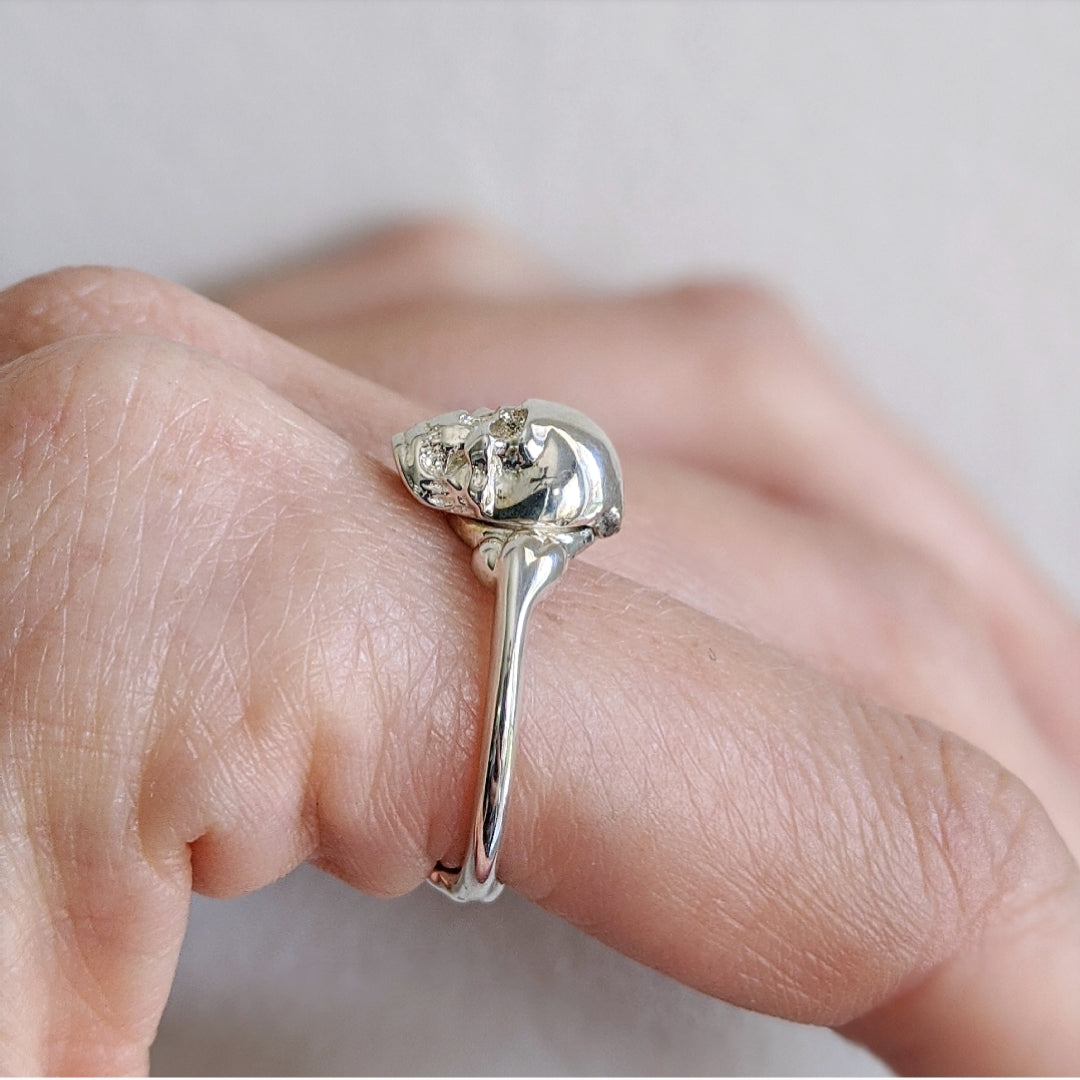 Memento Mori Poison Ring