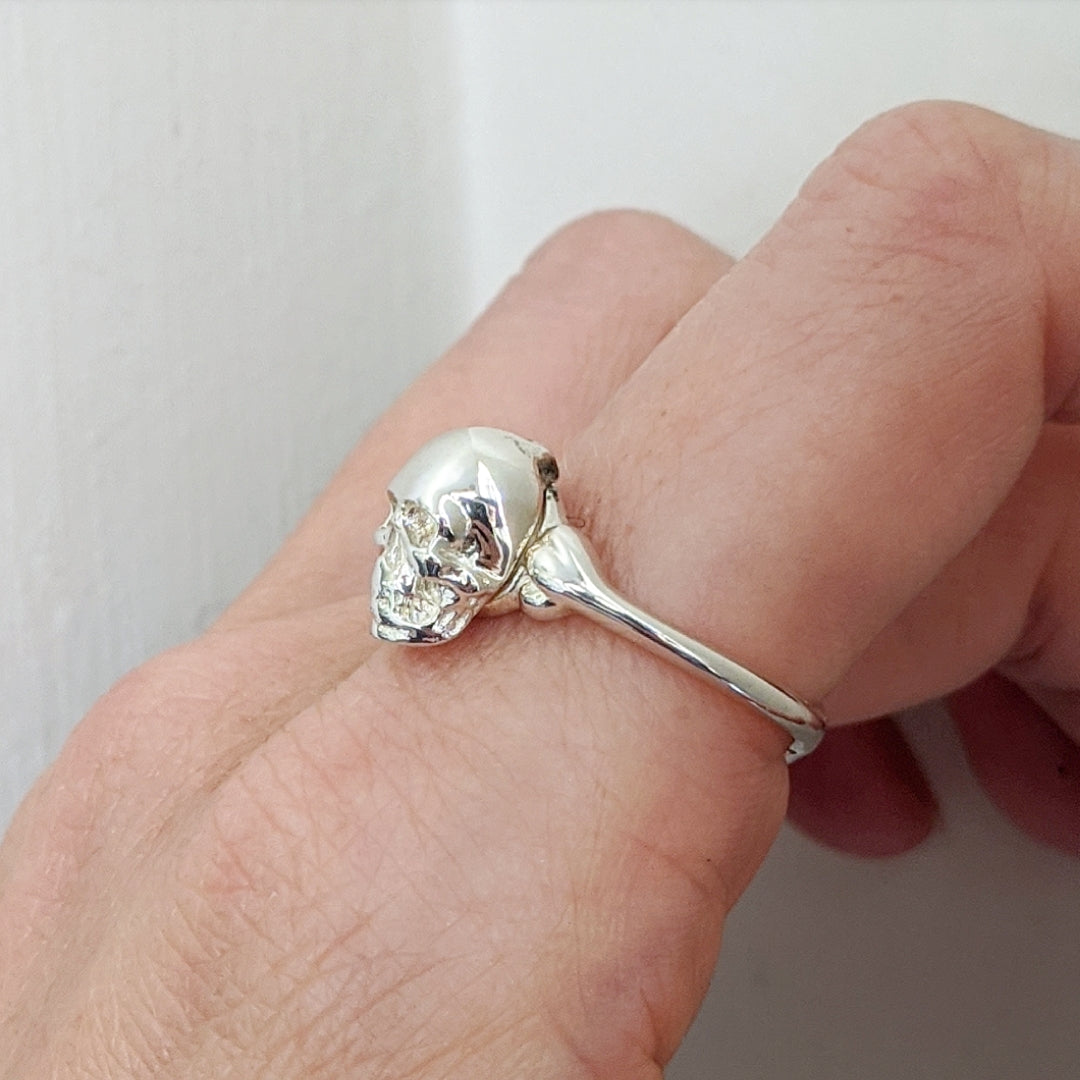 Memento Mori Poison Ring