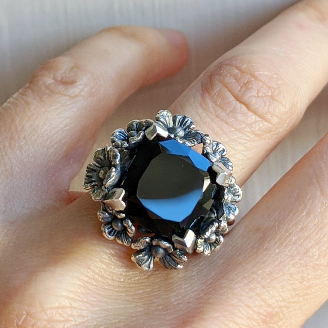 Onyx Forget Me Not Ring