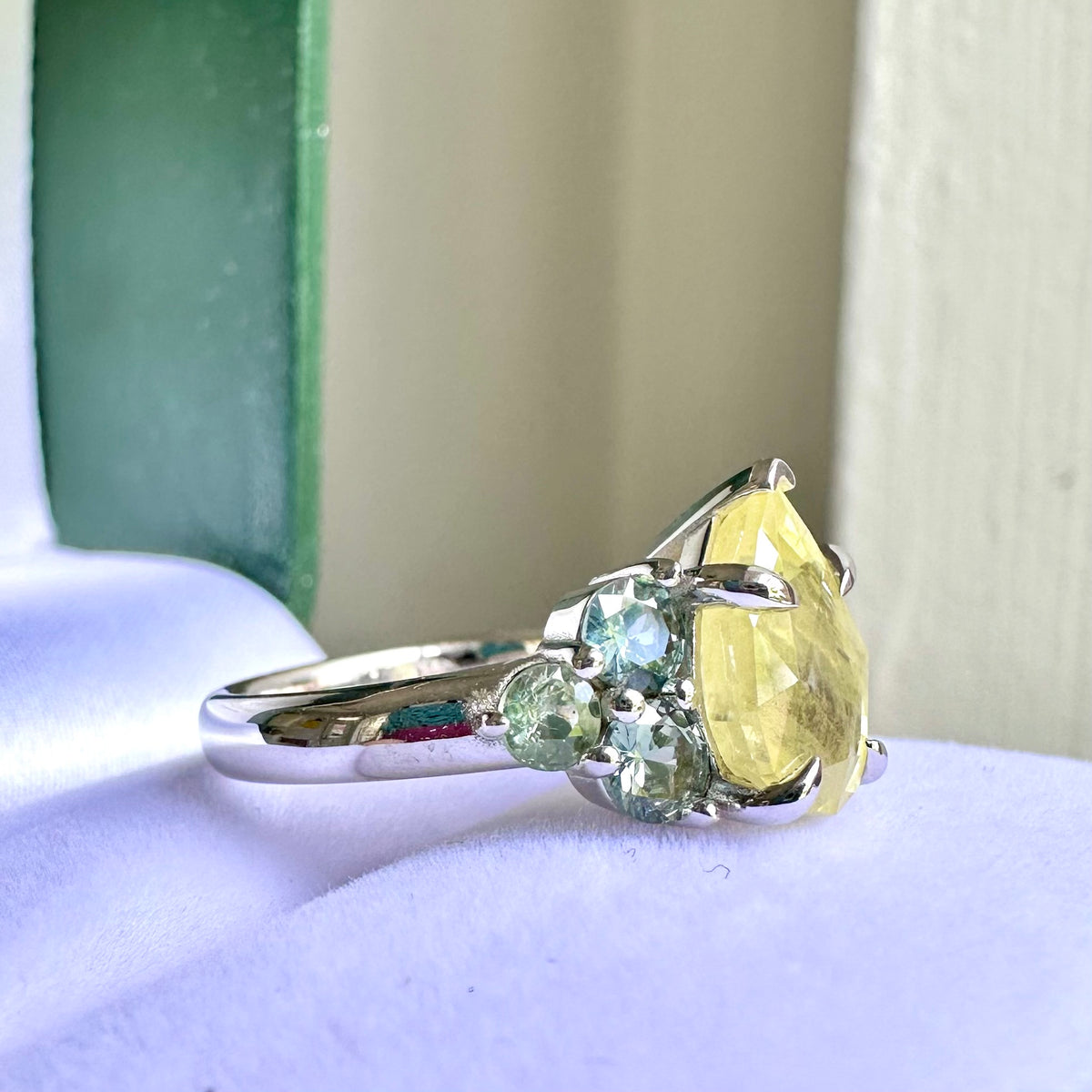 Canary Cluster Ring