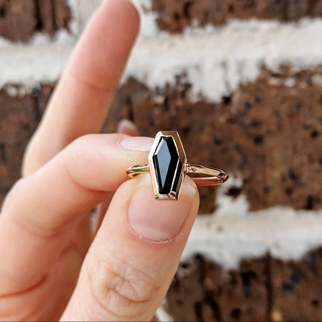 Black onyx coffin deals ring