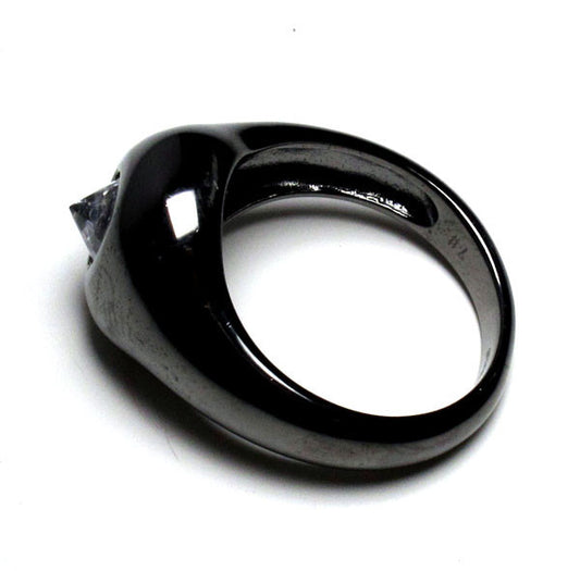 Crystal Peek Ring